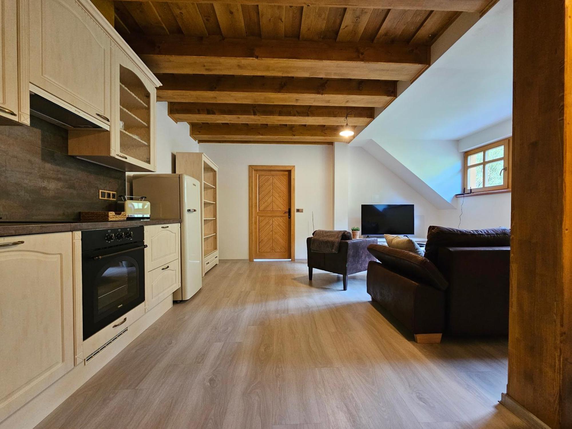 Apartmany Jezerne Velké Karlovice Quarto foto